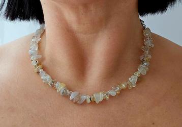 Rutielkwarts ketting met slotje beschikbaar voor biedingen