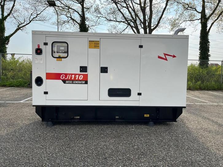 Aggregaat 100 kVA Iveco, 3 fase 400V, Doe-het-zelf en Verbouw, Aggregaten, Dieselolie, Nieuw, Elektrisch startend, Geluidgedempt