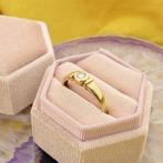 Gouden solitair ring met diamant; 0,14 ct., Sieraden, Tassen en Uiterlijk, Ringen, 18 tot 19, Gebruikt, Overige kleuren, Ophalen of Verzenden