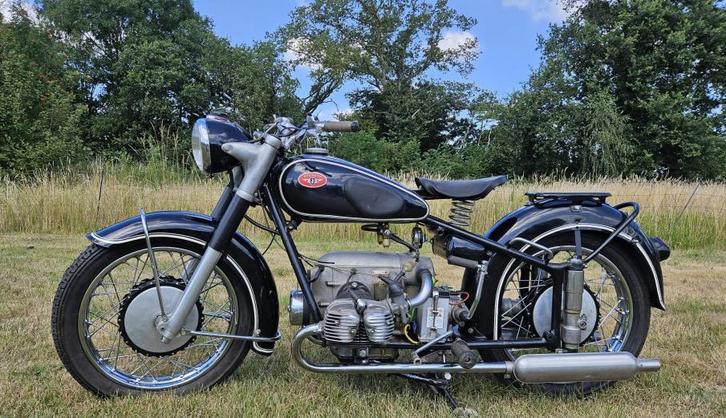 Zundapp Ks601boxer 1952 met duitse papieren, Motoren, Motoren | Oldtimers, Overig, 2 cilinders
