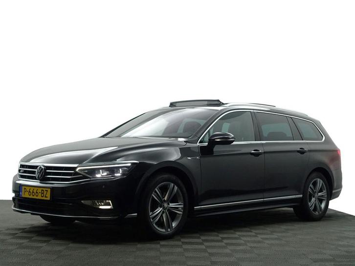 Zakelijke Lease |  Volkswagen Passat Variant 1.5 TSI R-Line, Auto's, Volkswagen, Dealer onderhouden, Lease, Zwart, Automaat, Stationwagon