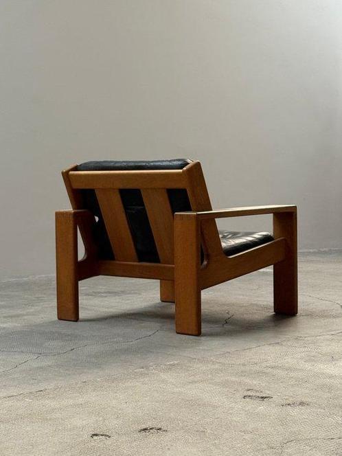 Asko - Esko Pajamies - Fauteuil - Bonanza - Hout (eik), leer, Antiek en Kunst, Kunst | Designobjecten