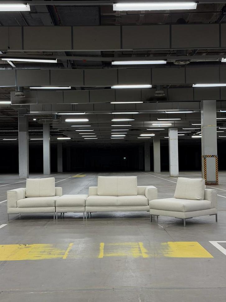 Design on Stock Aikon Lounge | NIEUWSTAAT + Garantie, Huis en Inrichting, Banken | Bankstellen, 250 tot 300 cm, 150 cm of meer