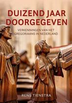 Duizend jaar doorgegeven 9789464550900 Rens Tienstra, Boeken, Verzenden, Zo goed als nieuw, Rens Tienstra
