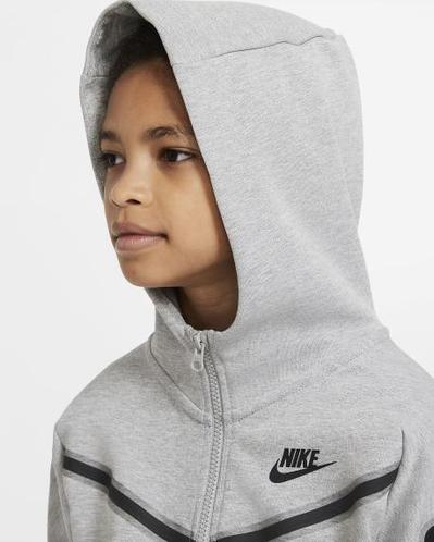 Verscherpen Merchandising Vergelijking ≥ Nike Tech Fleece Trainingspak Junior Grijs — Sportkleding — Marktplaats