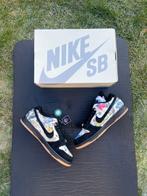 Nike X Supreme - Dunk Low SB - Low-top sneakers - Maat: EU, Nieuw