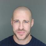 Ben jij die VOLSLANKE vrouw die het alleen zijn beu is?, Contacten en Berichten