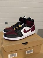 Nike - Air Jordan 1 Mid - Low-top sneakers - Maat: EU 43, Kleding | Heren, Schoenen, Nieuw