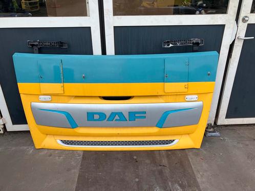Grille DAF XF106 1892076, Auto-onderdelen, Vrachtwagen-onderdelen, Gebruikt, DAF, Carrosserie en Plaatwerk, Ophalen