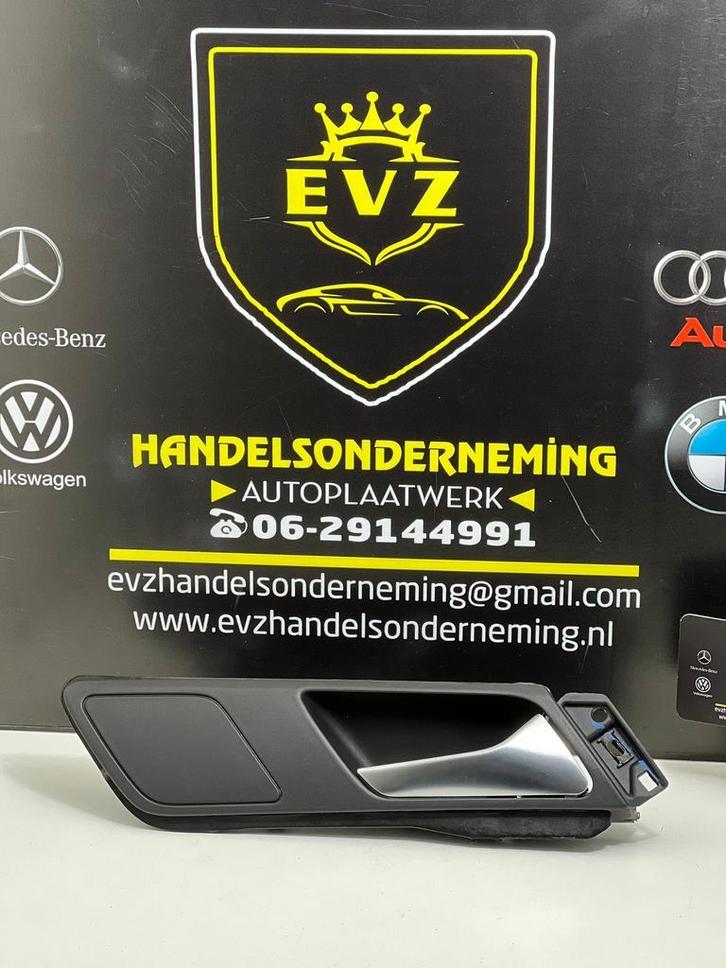 VW Jetta deurhendel rechts binnen zijde bj.2011 5C7837114C, Auto-onderdelen, Interieur en Bekleding, Gebruikt, Toyota