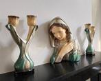 Beeld, Heilige Maagd Maria + 2 bijpassende tulp kandelaars -