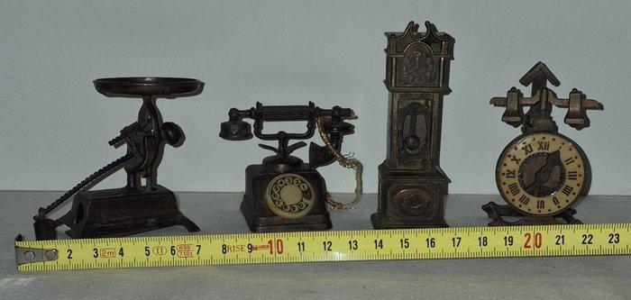 Puntenslijper (4) - Rari temperini, Antiek en Kunst, Antiek | Speelgoed