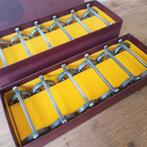Les étains dArt du Chevalier - Tafelservies (12) - 12-delig, Antiek en Kunst, Antiek | Meubels | Tafels