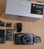 Leica D-Lux 6 with Leica EVF 3 electronic viewfinder