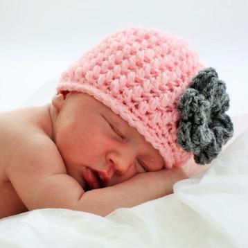 Fotoshoot baby mutsjes van  Moossie kinderkleding
