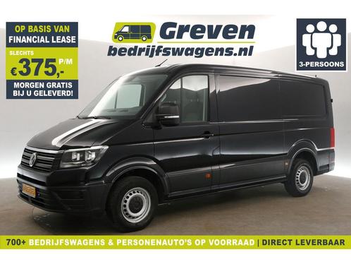 Volkswagen Crafter 2.0 TDI L3H2 140PK 3000KG Trekgew. €375pm, Auto's, Bestelauto's, Handgeschakeld, Diesel, Zwart, Volkswagen