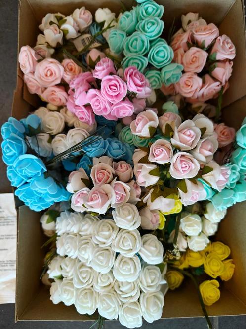 Mysterybox minifoamroosjes bloemschik en decoratiematerialen, Hobby en Vrije tijd, Knutselen, Nieuw, Ophalen of Verzenden