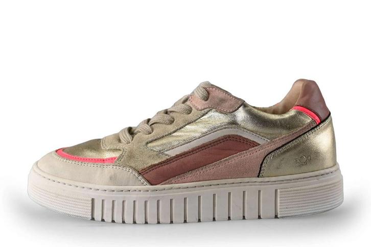 AQA sneakers in maat 38 Goud | 10% korting, Kleding | Dames, Schoenen, Overige kleuren, Gedragen, Sneakers of Gympen, Verzenden