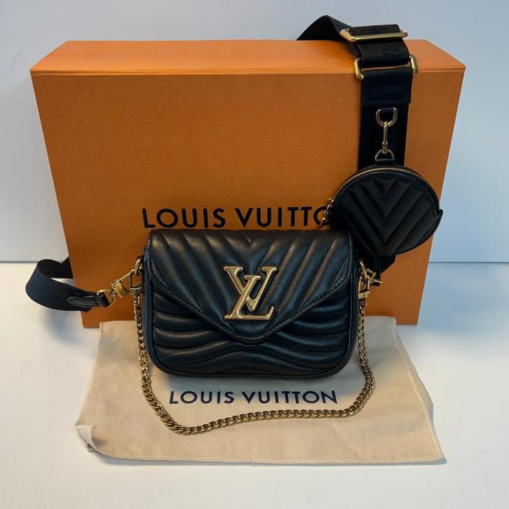 Louis Vuitton New Wave Schoudertas Zwart | Zeer nette staat!, Sieraden, Tassen en Uiterlijk, Tassen | Schoudertassen, Leer, Zwart