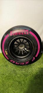 Wiel compleet met band (1) - Pirelli - Roue complete f1, Verzamelen, Nieuw