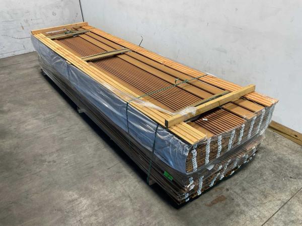 Veiling - 25x Rhombusprofielplank rib5 Ayous thermowood 395x, Doe-het-zelf en Verbouw, Hout en Planken, Nieuw