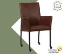 Leren eetkamerstoel Comfort met wieltjes en armleuning -, Huis en Inrichting, Stoelen, Bruin, Nieuw, Leer, Ophalen of Verzenden