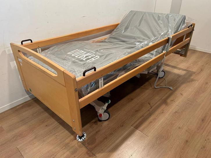 Lojer ScanAfia Pro #70 Elektrisch Hoog laag Thuiszorg-bed, Diversen, Verpleegmiddelen, Zo goed als nieuw, Verzenden