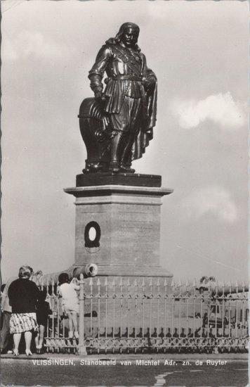 VLISSINGEN - Standbeeld van Michiel Adr. Zn. de Ruyter, Verzamelen, Ansichtkaarten | Nederland, Verzenden