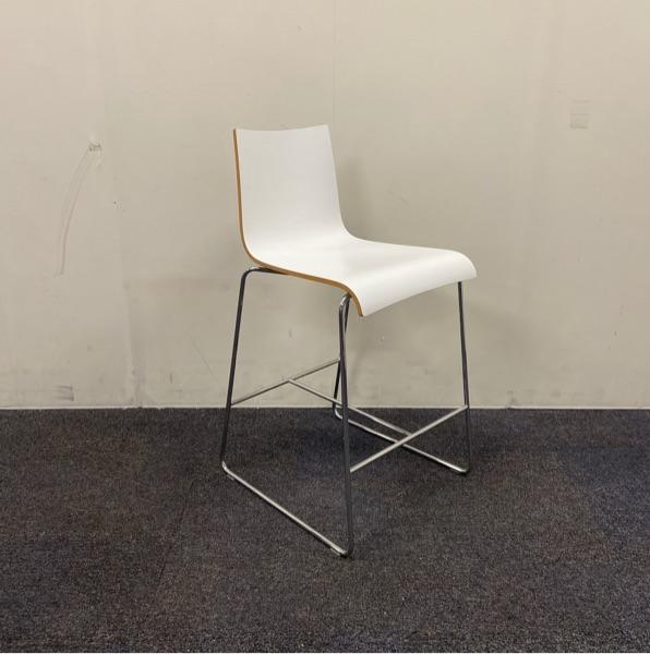 barkruk zithoogte 61 cm, wit - chroom, Huis en Inrichting, Barkrukken, Gebruikt, Ophalen of Verzenden