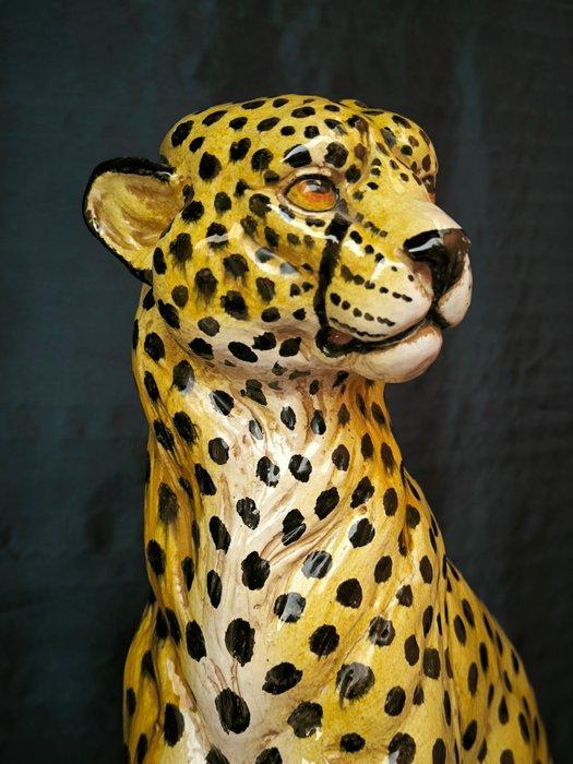 Beeld, Grande statua di ghepardo in terracotta smaltata, Antiek en Kunst, Antiek | Glas en Kristal