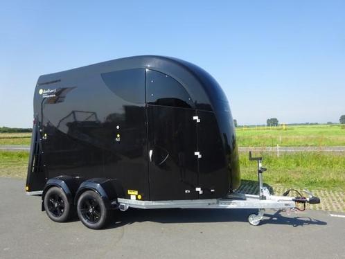 NIEUW DIRECT LEVERBAAR Bucker Careliner L FULL OPTIONS, Dieren en Toebehoren, Paarden en Pony's | Trailers en Aanhangwagens, 2-paards trailer