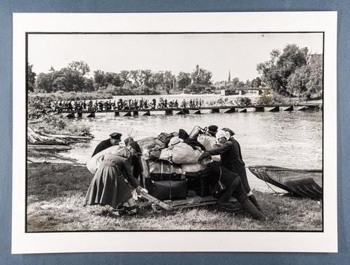 Henri Cartier-Bresson - MAGNUM - AFTER THE WAR WAS OVER #01, Antiek en Kunst, Kunst | Schilderijen | Modern