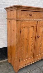 Stoere grenen 2 deurs kast met lade en planken, 135 cm hoog, Antiek en Kunst