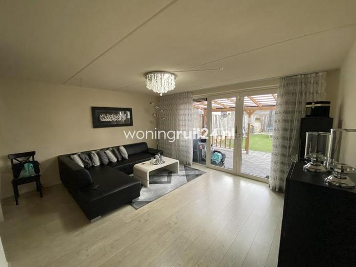 Woningruil - Mallorcastraat 34 - 3 kamers en Flevoland, Huizen en Kamers, Woningruil, Flevoland