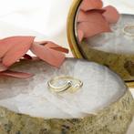 9 Krt. Fantasie ring met zirconia (tijdloos sieraad), Sieraden, Tassen en Uiterlijk, Antieke sieraden, Ophalen of Verzenden, Goud