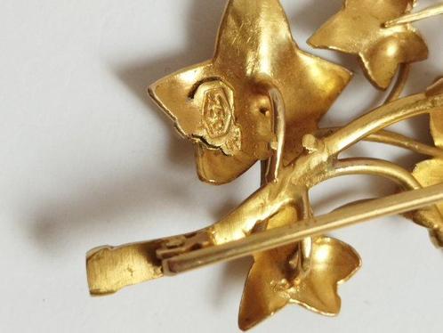 Broche - 18 karaat Geel goud - Speldje van 6 cm bij 2,5 cm, Sieraden, Tassen en Uiterlijk, Antieke sieraden