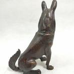 Unknown - Beeld, The art of protection - 16.5 cm - Koper