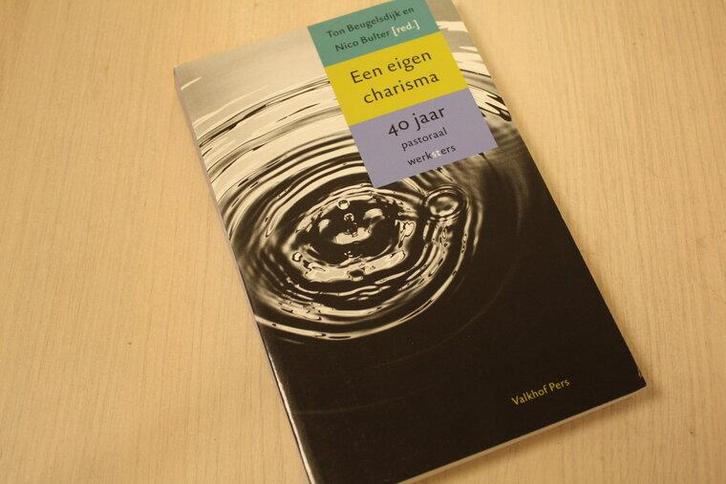 9789056253219 Een eigen charisma / 40 jaar pastoraal werk..., Boeken, Godsdienst en Theologie, Verzenden