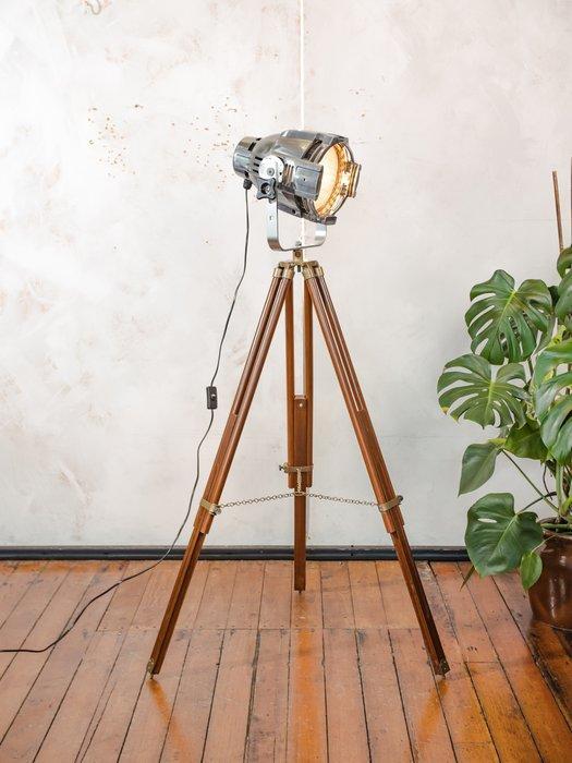 Fargo - Theaterlamp - Aluminium, Hout - Vloerlamp, Tripod, Antiek en Kunst, Antiek | Lampen
