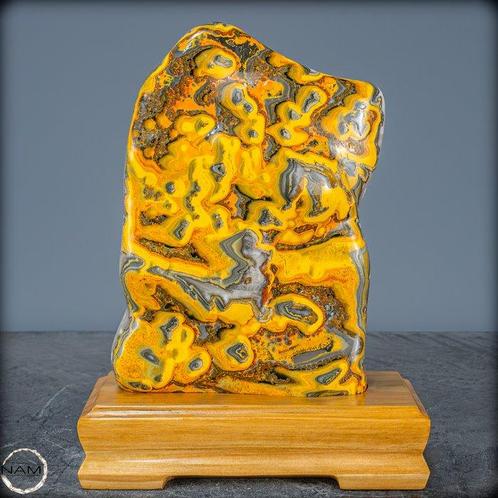 Zeer zeldzame natuurlijke Bumblebee Jasper Vrije vorm op, Verzamelen, Mineralen en Fossielen