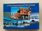 Stationsarchitectuur in Nederland - 1938-1998  IN NIEUWSTAAT, Ophalen of Verzenden, Zo goed als nieuw, Boek, Tijdschrift of Catalogus