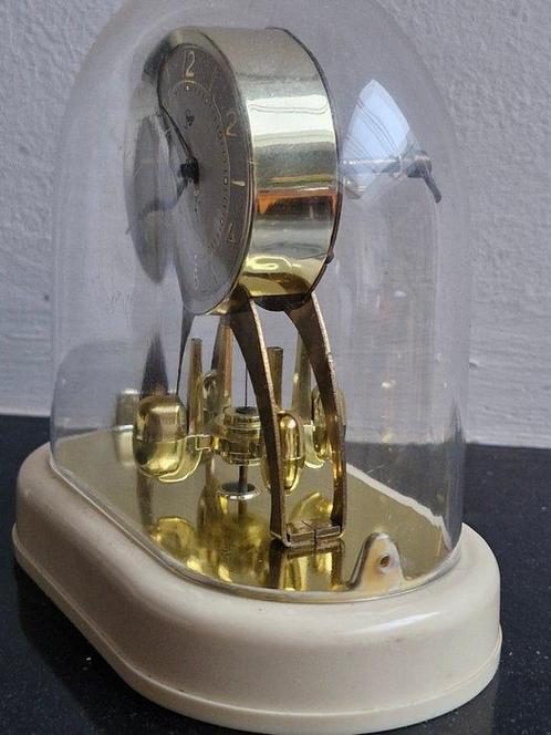 Tafelklok - Staiger - kunststof, messing - 1950-1960, Antiek en Kunst, Curiosa en Brocante