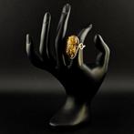Luxe Amber Ring – Natuurlijke Cognac Edelsteen met Modern, Antiek en Kunst