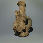 Precolumbiaans Terracotta Figuurlijk vat. 500 n.Chr. Hoogte