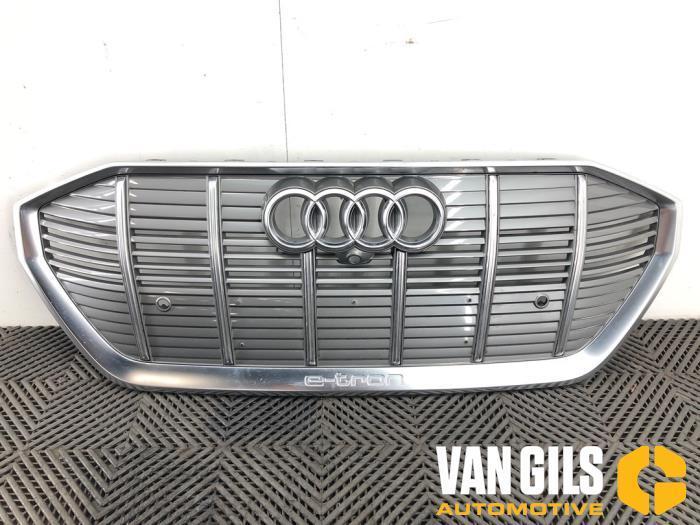 Grille Audi E-Tron O276242, Auto-onderdelen, Carrosserie en Plaatwerk, Ophalen of Verzenden