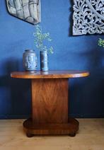 Tafel - Wortelnotenhout - Art Deco bijzettafel