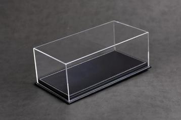 Luxe showcase met lederen ondergrond 1:18 XL beschikbaar voor biedingen