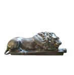 Daprès Antonio CANOVA - sculptuur, Lion couché - 21 cm -