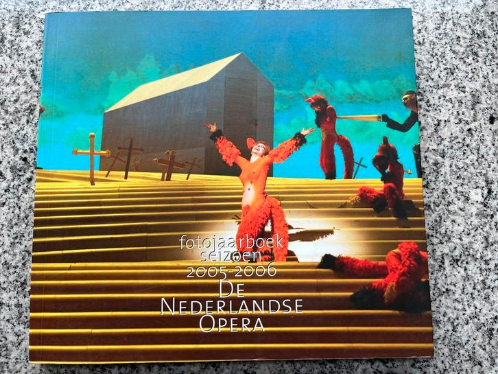 Fotojaarboek De Nederlandse Opera – seizoen 2005 – 2006, Boeken, Kunst en Cultuur | Dans en Theater, Overige onderwerpen, Gelezen