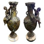 L. & F. Moreau - Vaas (2) - Marmer, Zinklegering - Premier